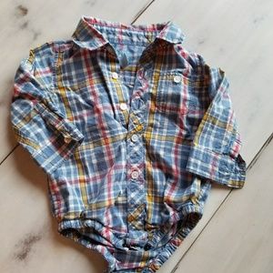 Baby gap collar bodysuit 6 to 12 mo